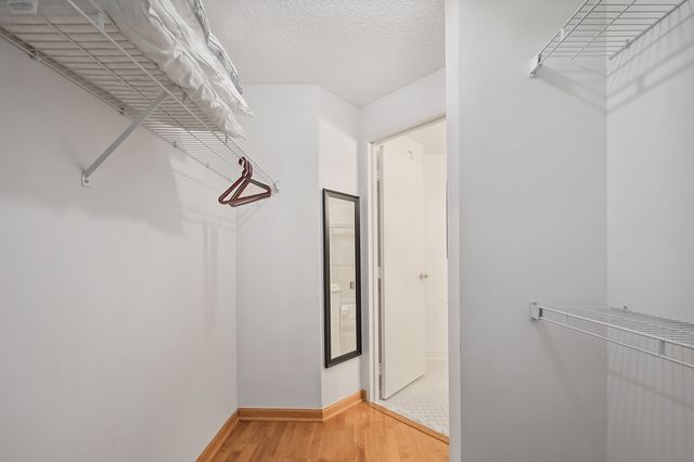 $410,000 | 195 North Harbor Drive, Unit 1001, Chicago, IL 60601