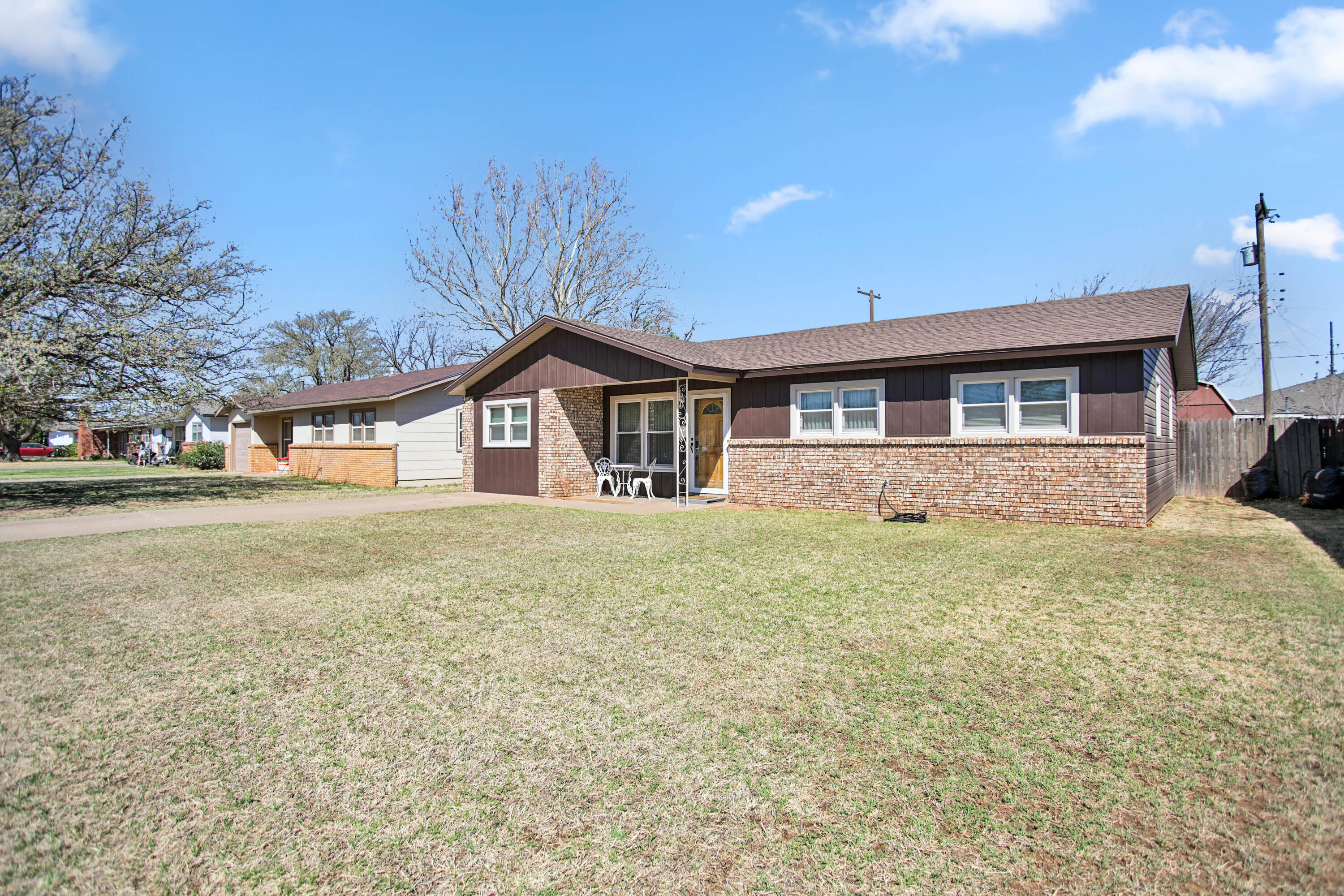 1924 73rd Street Lubbock, TX 79423 - Photo 3 of 41 DSC_9434