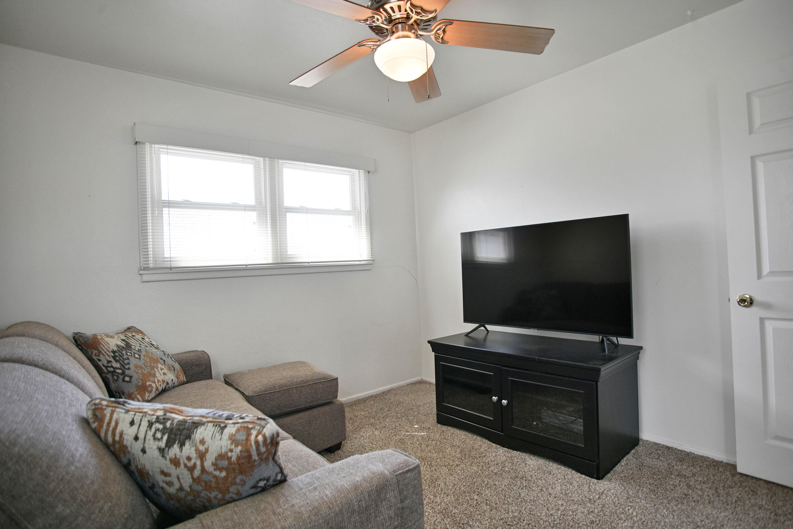 1924 73rd Street Lubbock, TX 79423 - Photo 34 of 41 DSC_9418