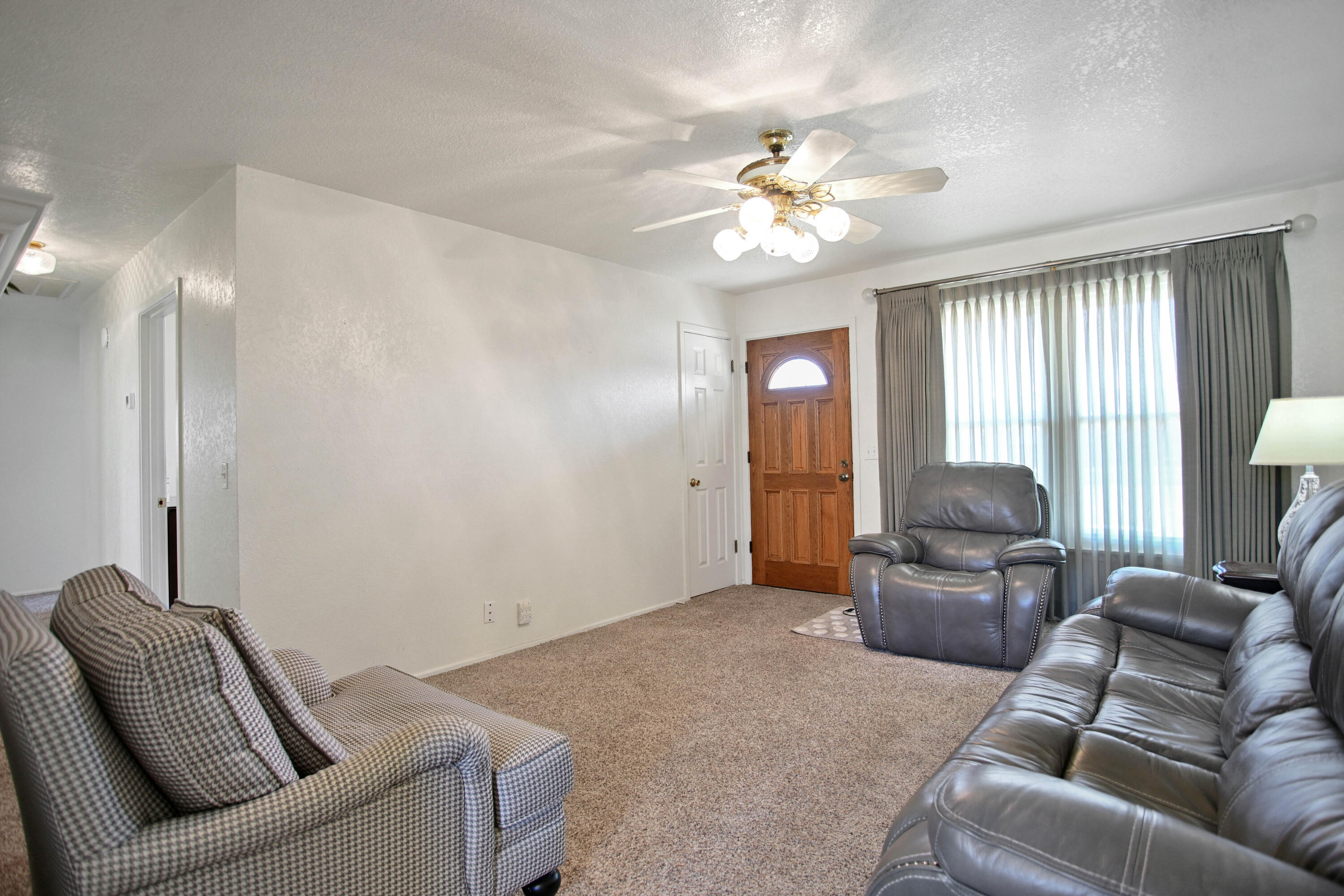 1924 73rd Street Lubbock, TX 79423 - Photo 7 of 41 DSC_9386