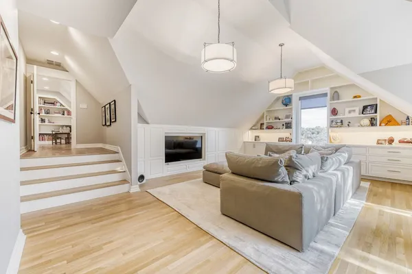 $3,290,000 | 18 Ehrlich Road, Austin, TX 78746