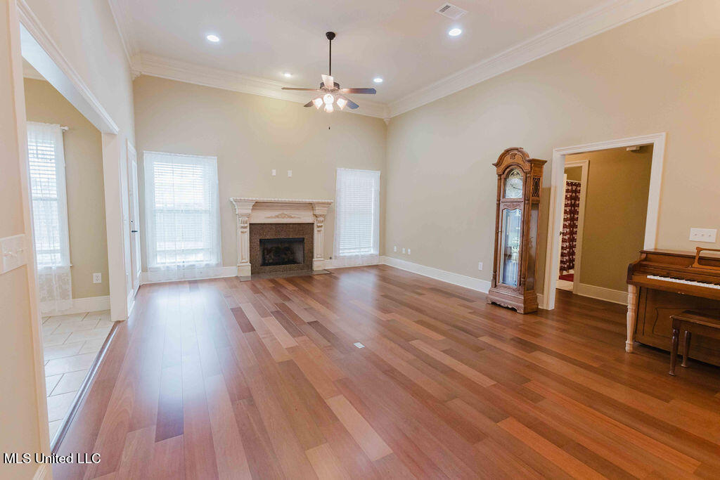 252 Clubview Circle Pearl, MS 39208 - Photo 12 of 39 watson.photography251006105727