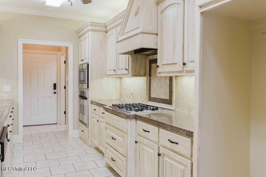 252 Clubview Circle Pearl, MS 39208 - Photo 15 of 39 watson.photography251006110044