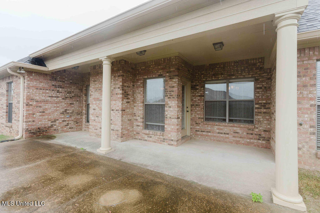 252 Clubview Circle Pearl, MS 39208 - Photo 36 of 39 watson.photography251006110622
