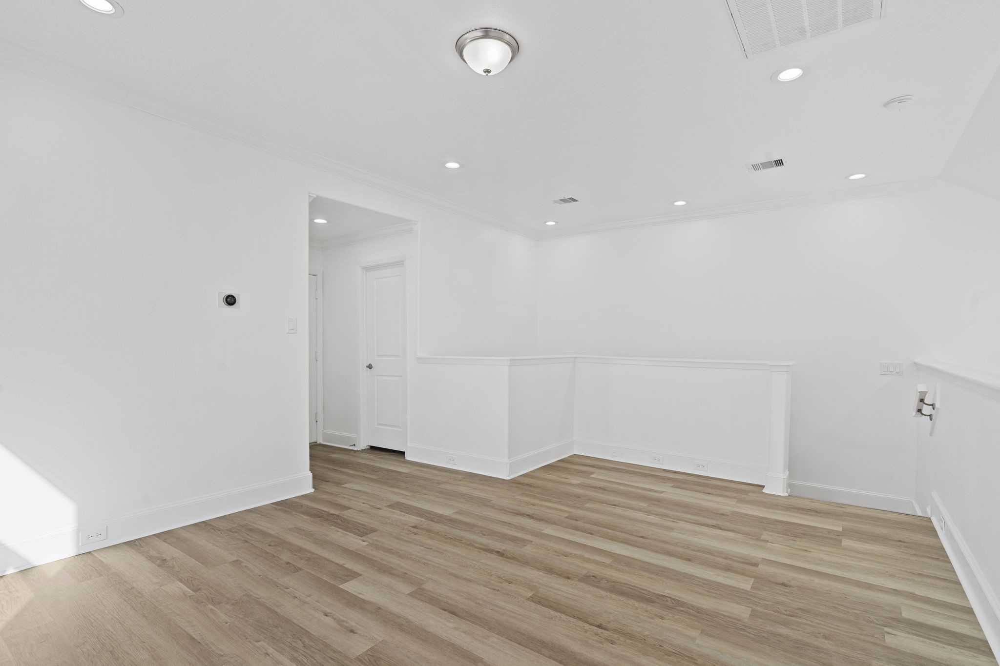 2547 Rusk Street Houston, TX 77003 - Photo 14 of 22 a view of room