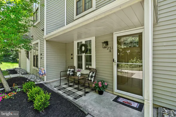 $285,000 | 251 Everly Court, Mount Laurel, NJ 08054