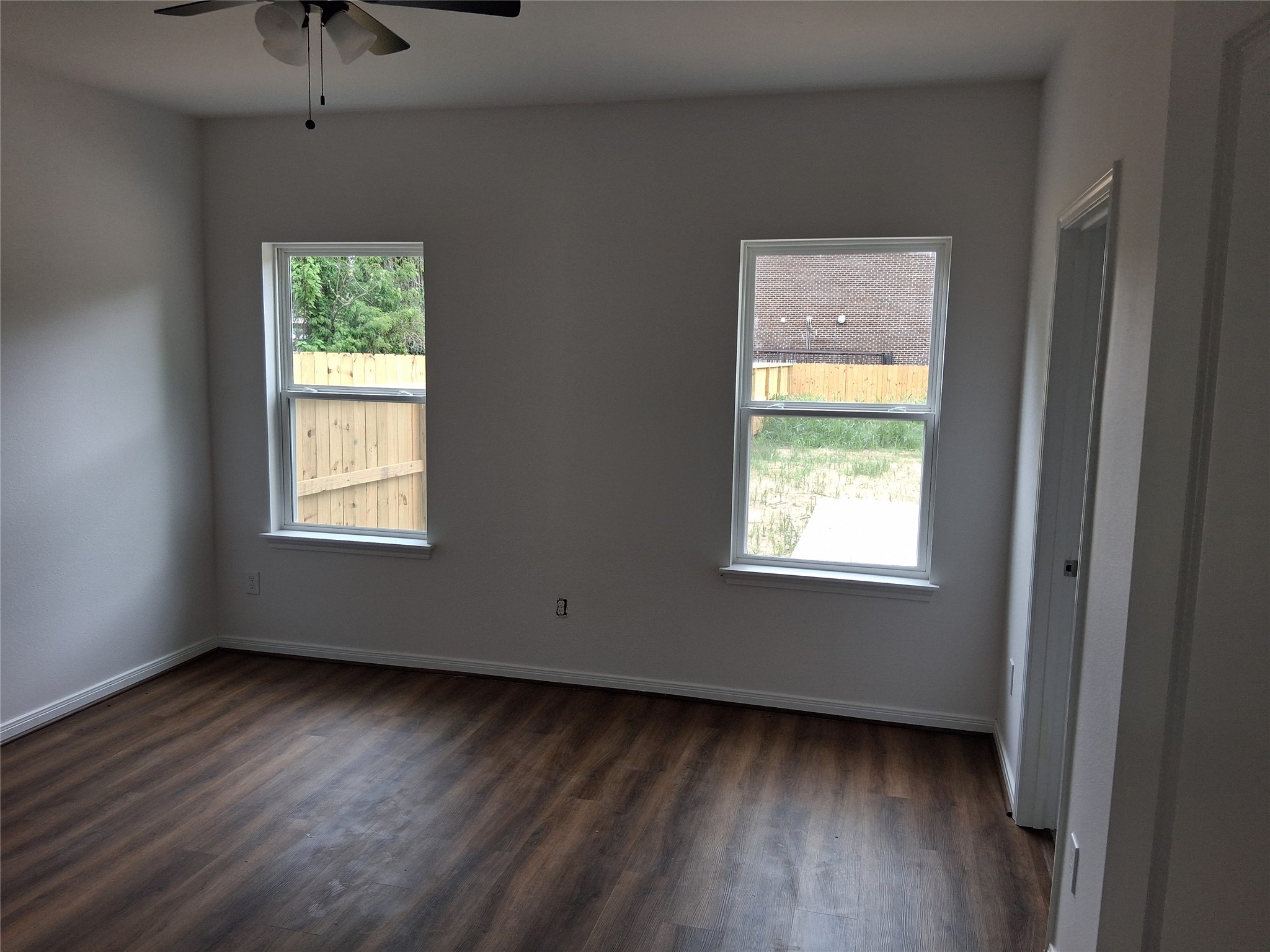 6835 Landor Street Houston, TX 77028 - Photo 7 of 32