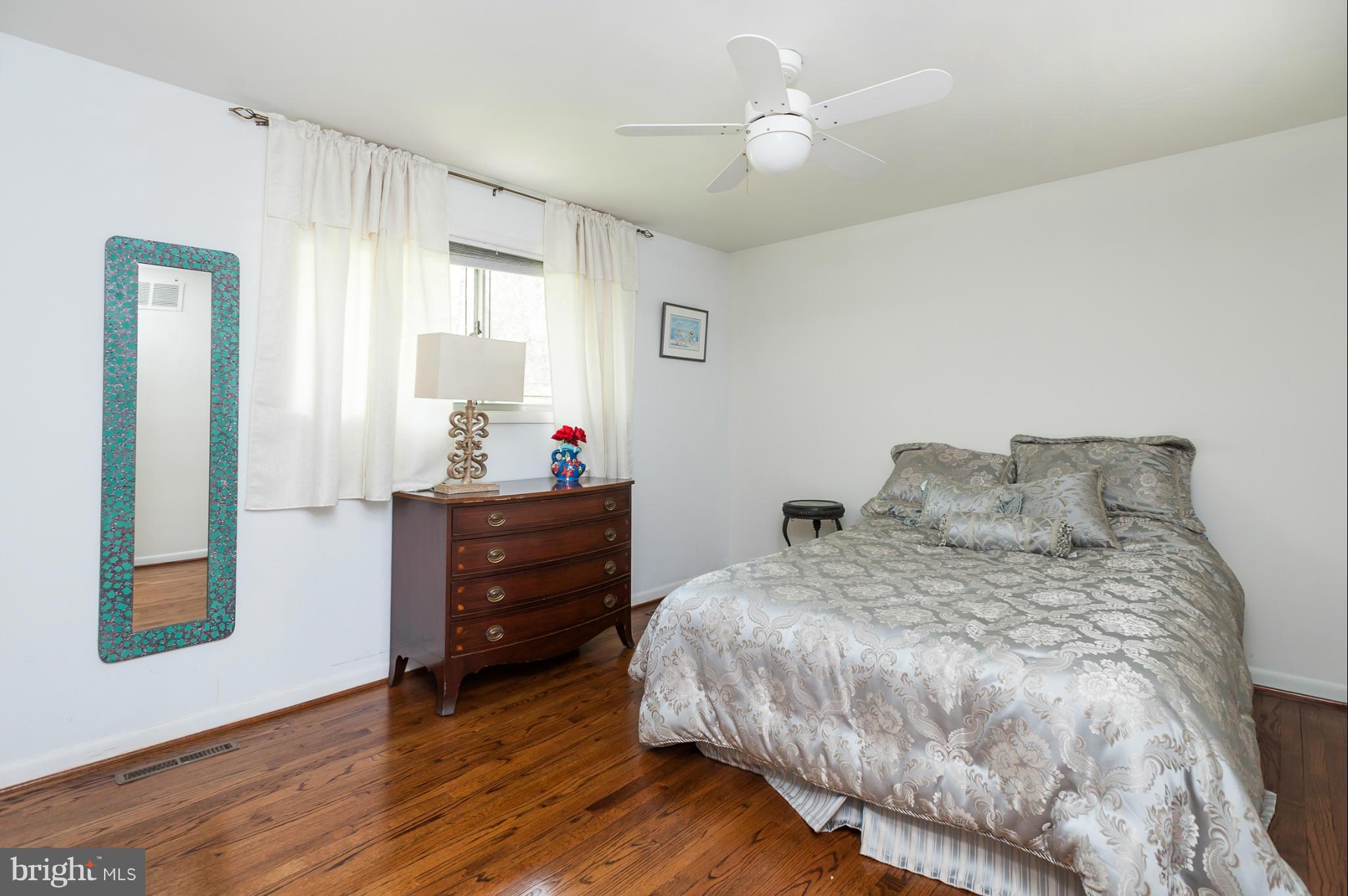 2401 Sugarcone Road Baltimore, MD 21209 - Photo 20 of 30 Bedroom 2