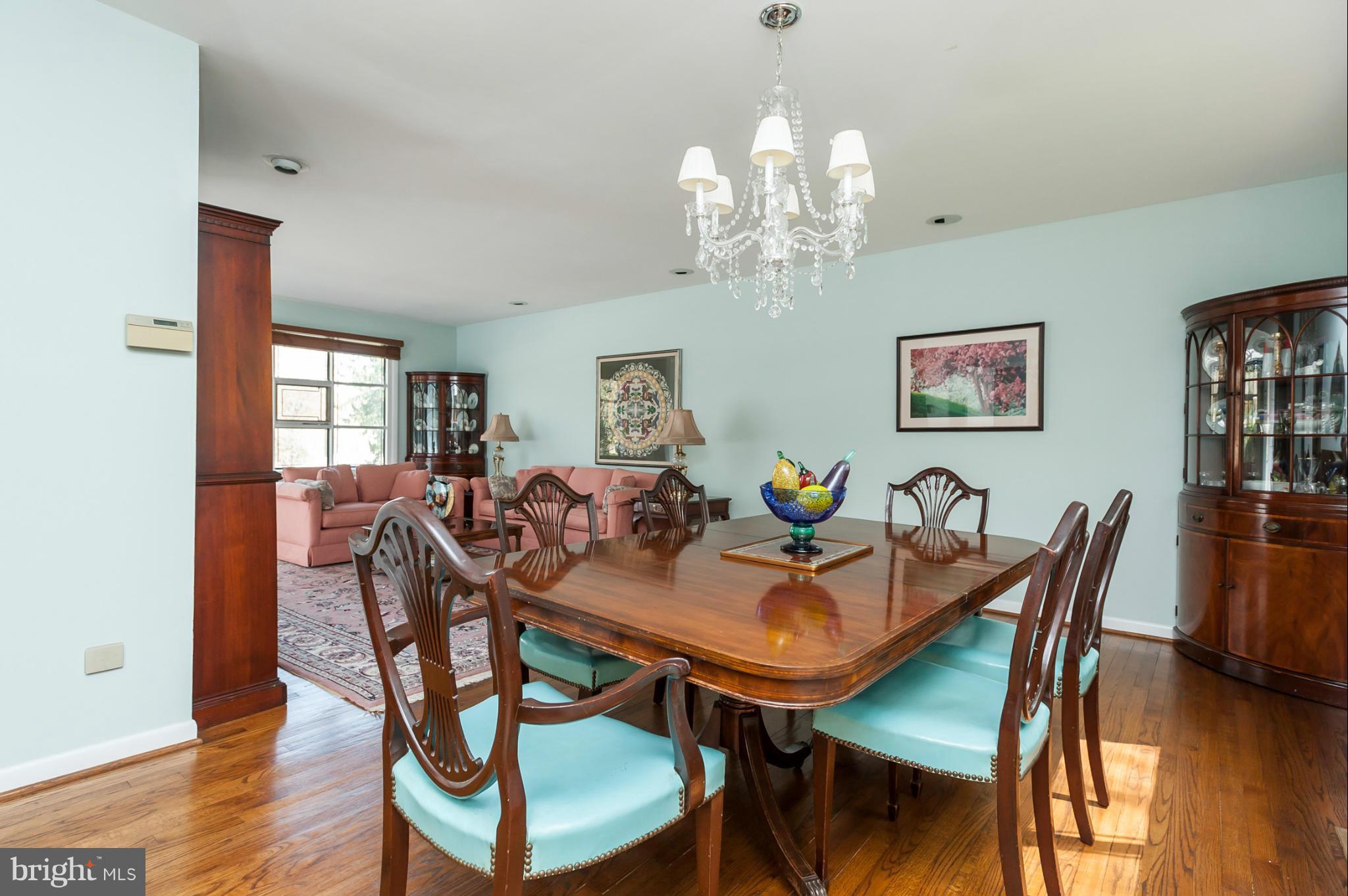 2401 Sugarcone Road Baltimore, MD 21209 - Photo 7 of 30 Dining Room