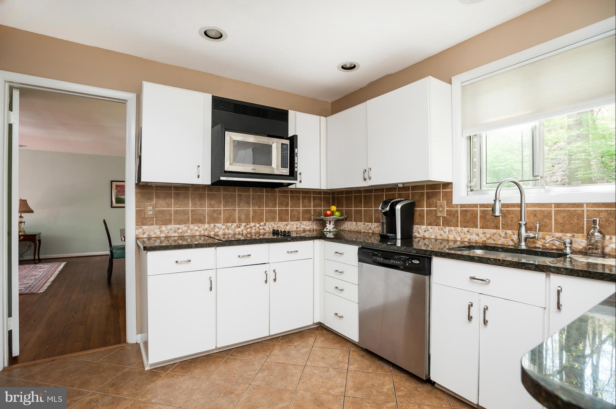 2401 Sugarcone Road Baltimore, MD 21209 - Photo 9 of 30 Kitchen