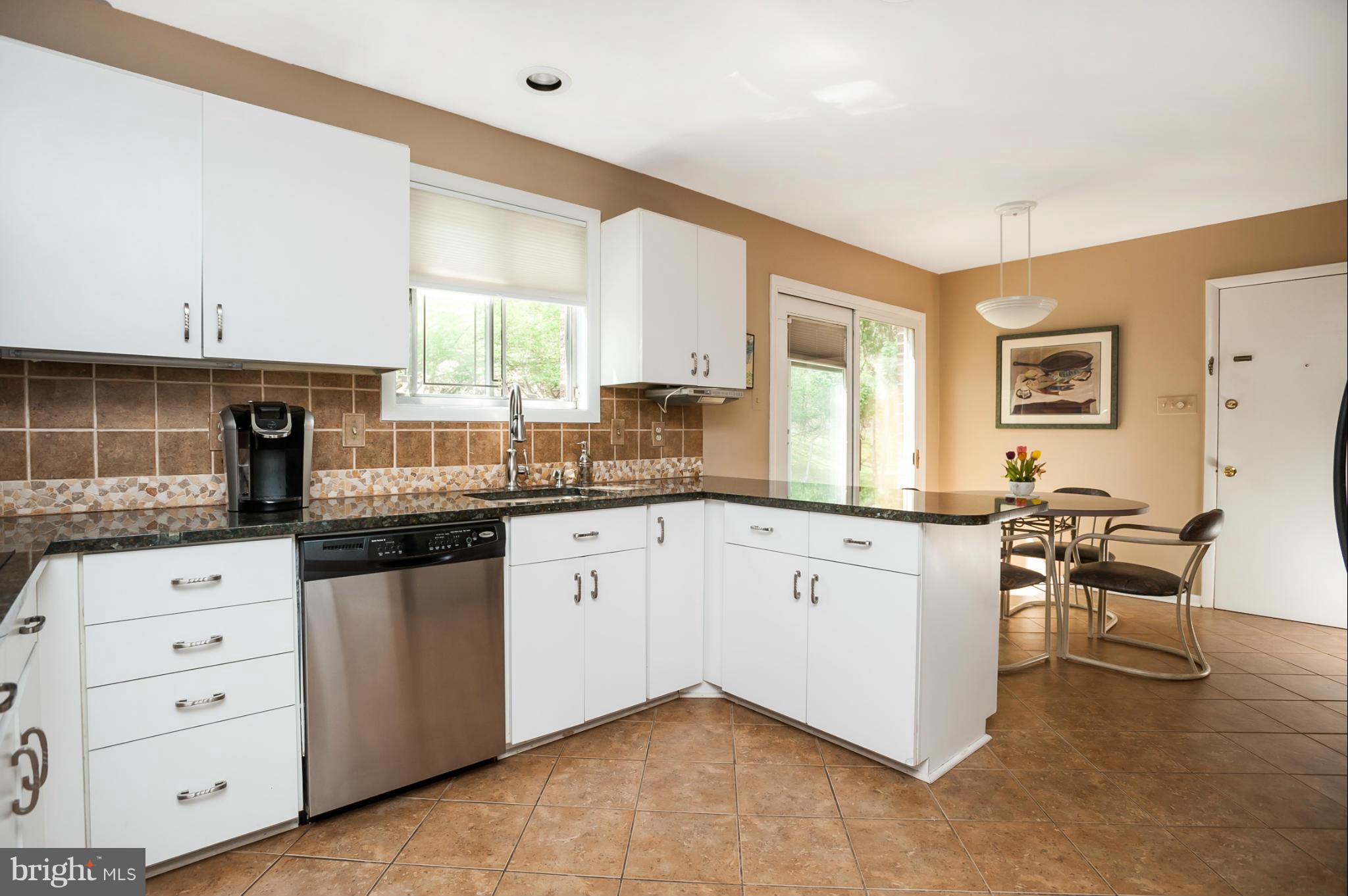 2401 Sugarcone Road Baltimore, MD 21209 - Photo 10 of 30 Kitchen