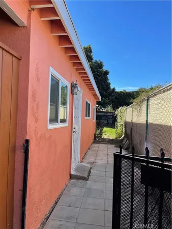 $2,500 | 13025 South Penrose Avenue, Compton, CA 90222