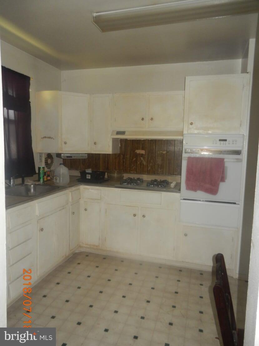 34 South Tollgate Road Owings Mills, MD 21117 - Photo 3 of 11 Kitchen