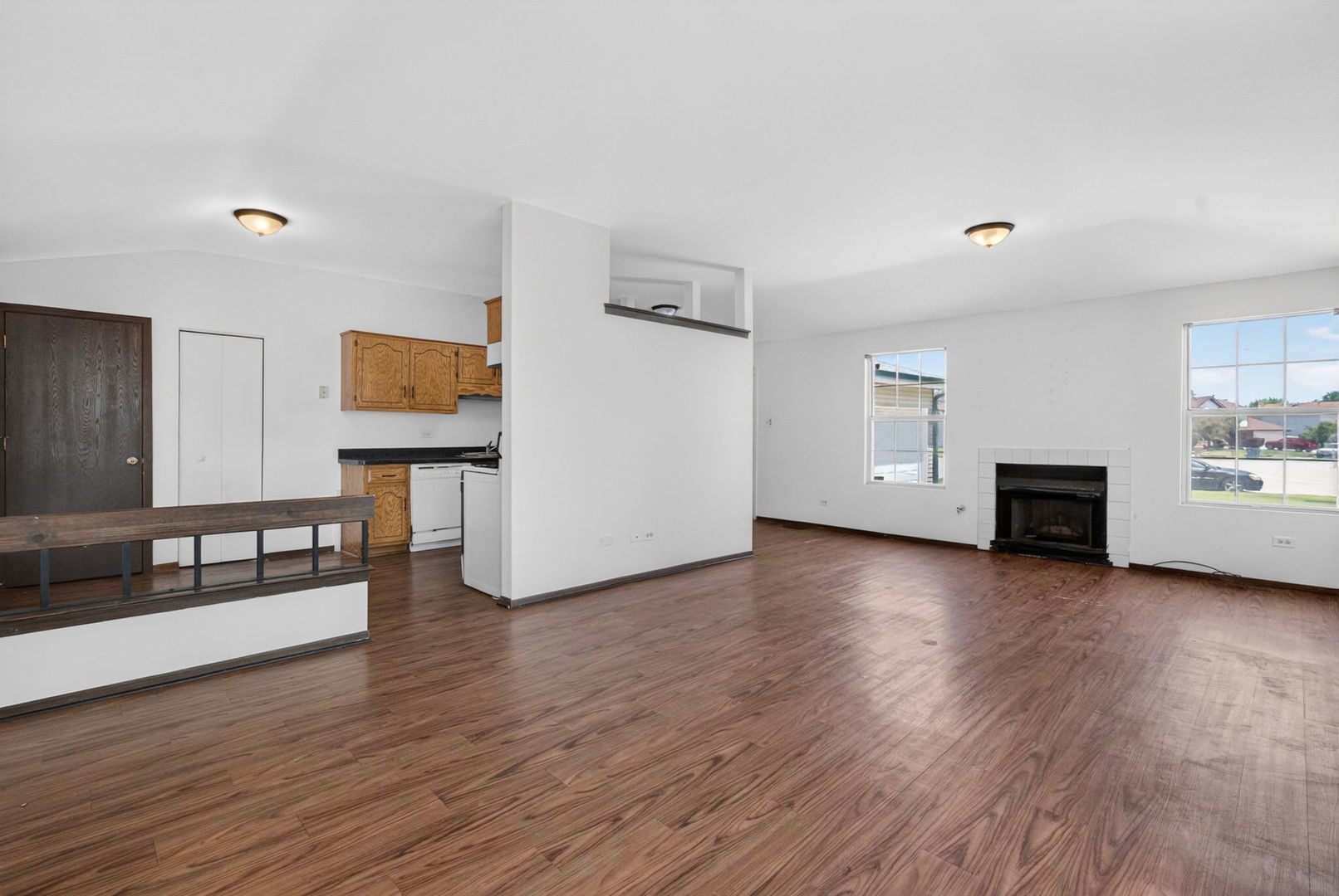 72 White Oaks Road Matteson, IL 60443 - Photo 3 of 42
