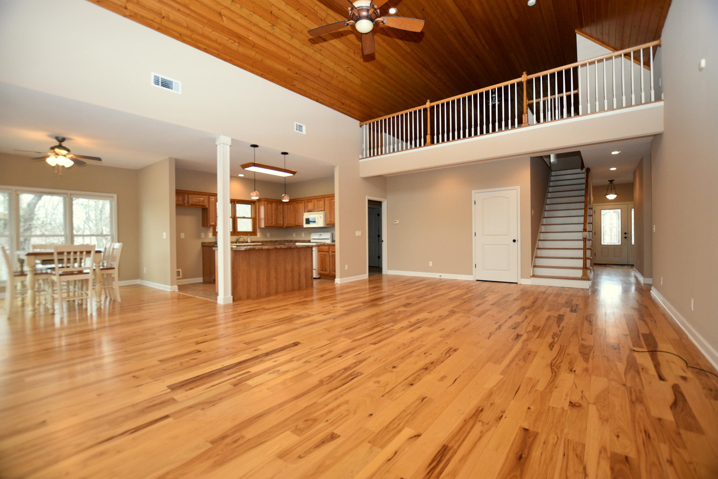 365 Russell Lane Decatur, TN 37322 - Photo 3 of 14 DSC_0327