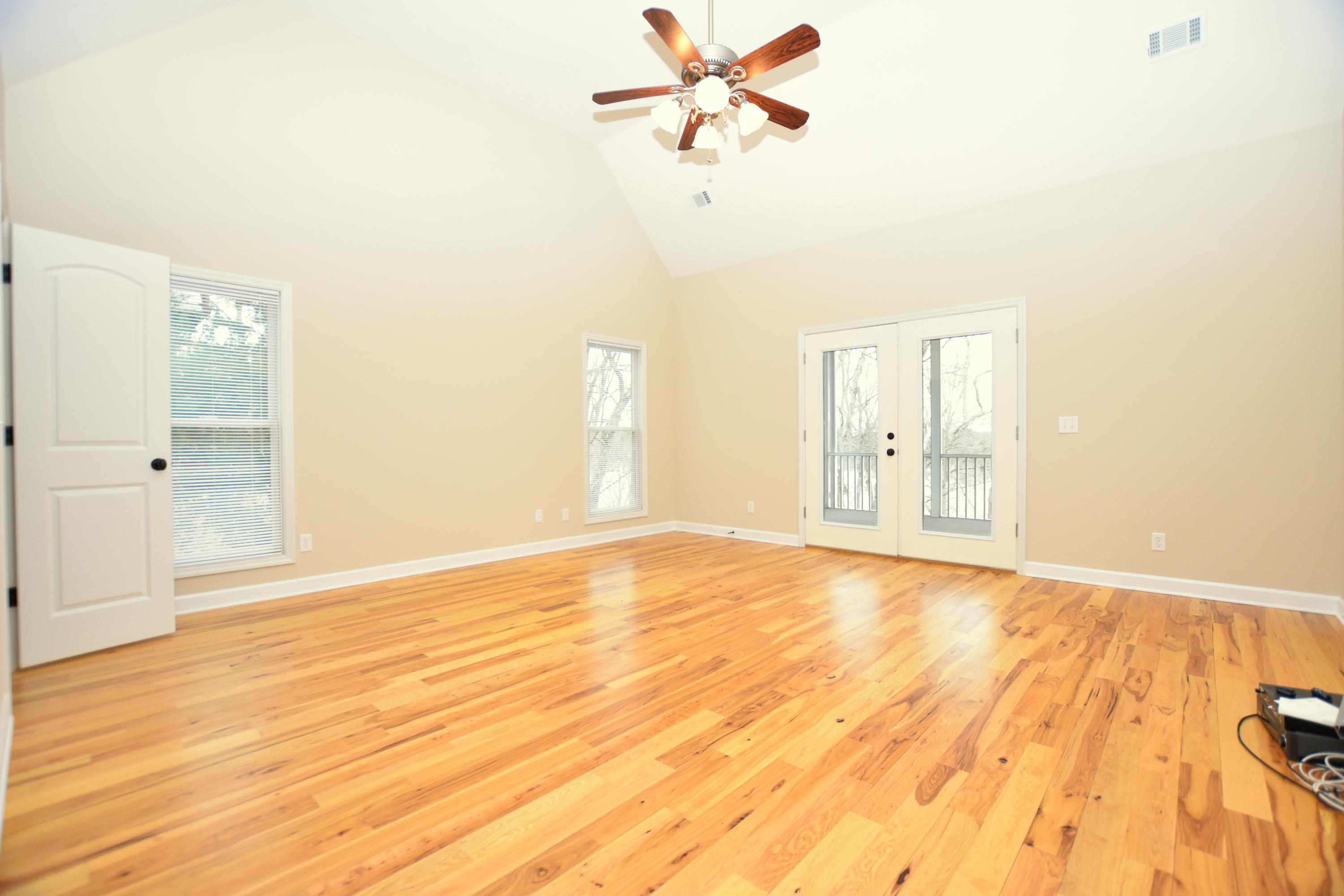 365 Russell Lane Decatur, TN 37322 - Photo 7 of 14 DSC_0337