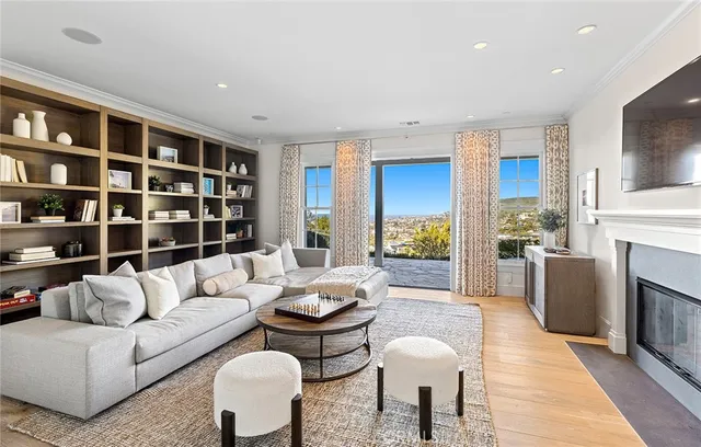$6,200,000 | 745 Buena Vista Way, Laguna Beach, CA 92651