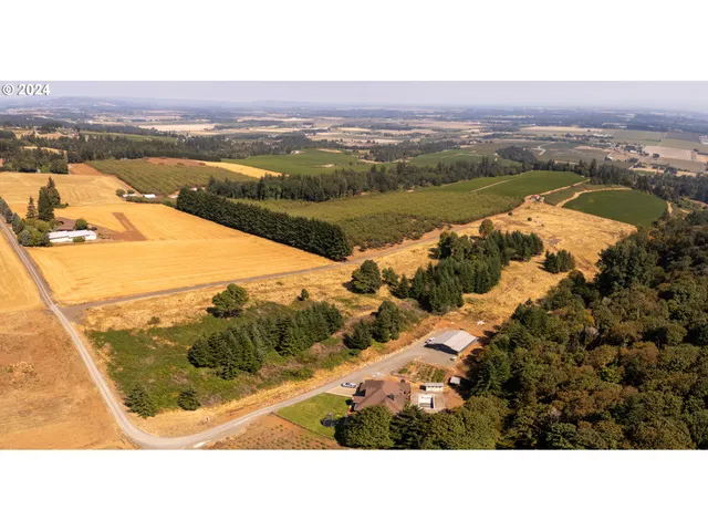 $2,750,000 | 53 Franquette, Amity, OR 97101