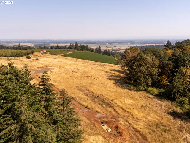 $2,750,000 | 53 Franquette, Amity, OR 97101