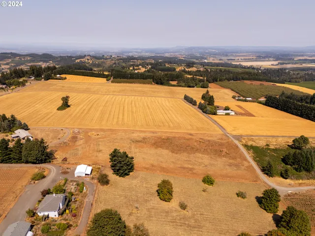 $2,750,000 | 53 Franquette, Amity, OR 97101