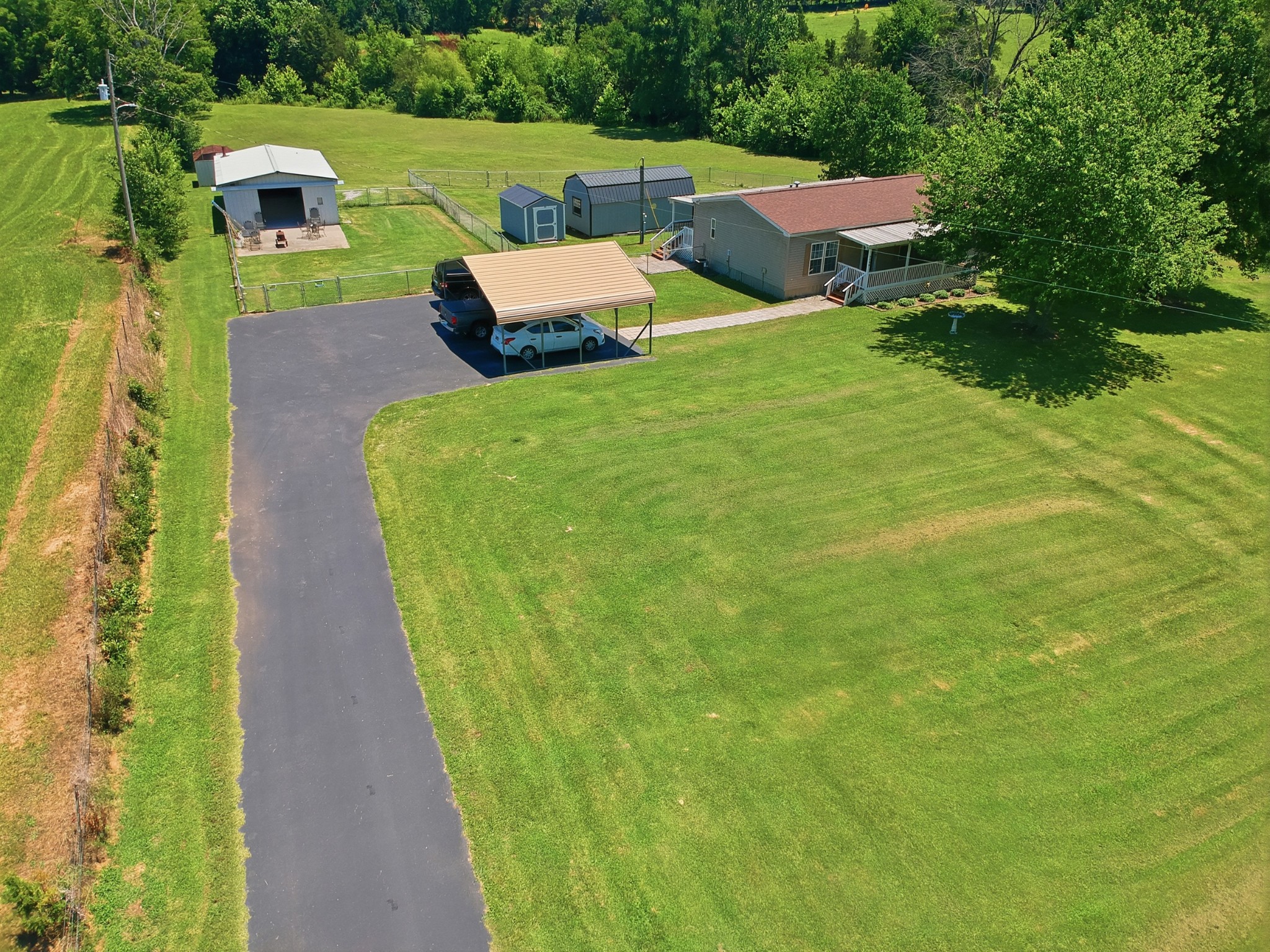 3300 Doyle Frazier Road Morrison, TN 37357 - Photo 1 of 47