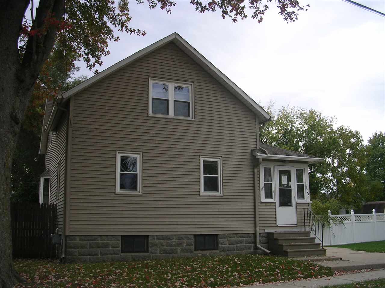 1108 East Smith Road Bay City, MI 48706 - Photo 3 of 17