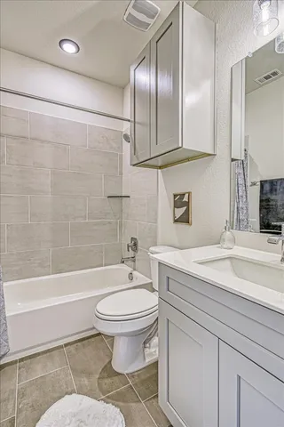 $330,000 | 2600 Gattis School Road, Unit 903, Round Rock, TX 78664