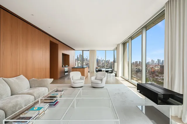 $28,000 | 215 Chrystie Street, Unit 27E | Lower East Side