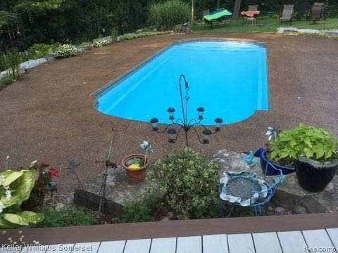 200 Gilmour Road Leonard, MI 48367 - Photo 27 of 32 IMG950466 (1).jpg