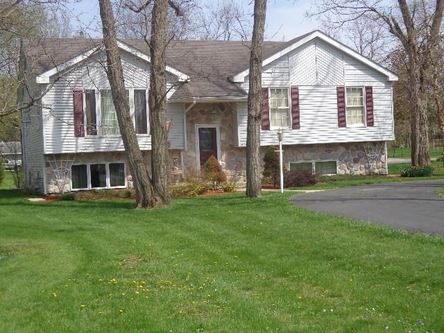 6794 Rydberg Road Rockford, IL 61109 - Photo 2 of 25 Gallery Image 2