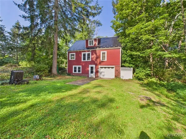 $239,900 | 1385 Olean Road, South Wales, NY 14139