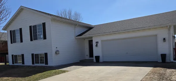 $339,900 | 520 Elliot Drive Southeast, Grand Meadow, MN 55936
