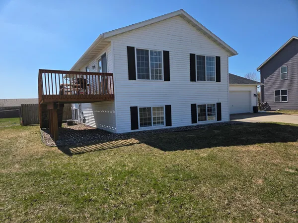 $329,900 | 520 Elliot Drive Southeast, Grand Meadow, MN 55936