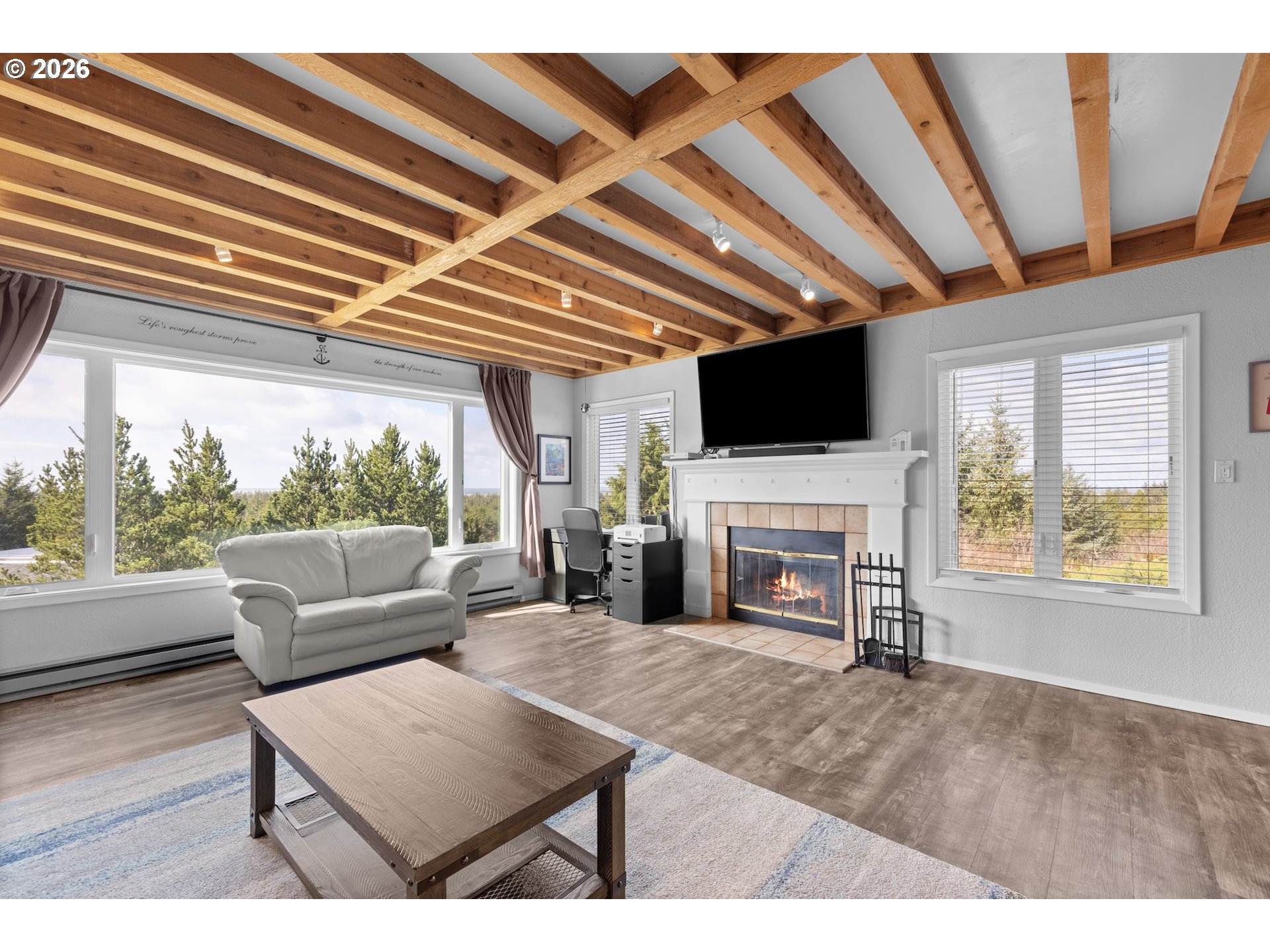 2801 Willows Road, Unit 8 Seaview, WA 98644 - Photo 3 of 21 Living Room