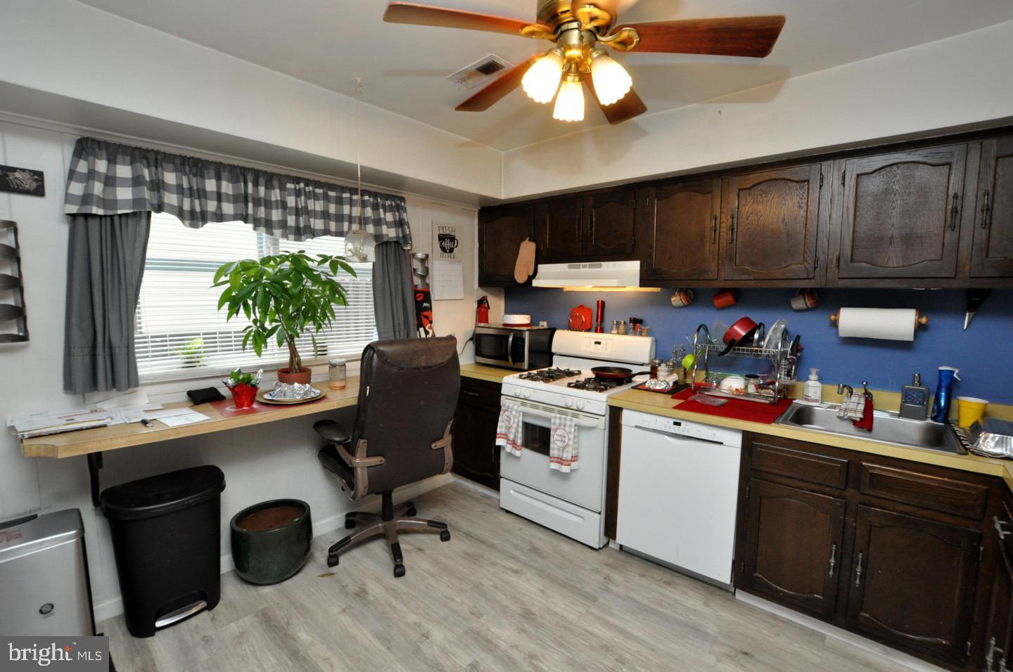 39 Chelsea Circle, Unit B162 Clementon, NJ 08021 - Photo 10 of 21