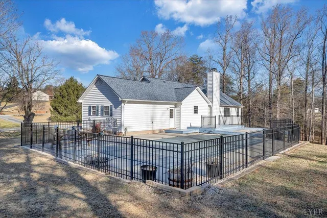 $450,000 | 111 Donegal Lane, Bedford, VA 24523