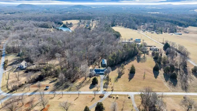 $450,000 | 111 Donegal Lane, Bedford, VA 24523