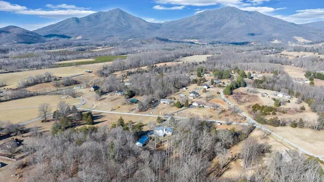 $450,000 | 111 Donegal Lane, Bedford, VA 24523