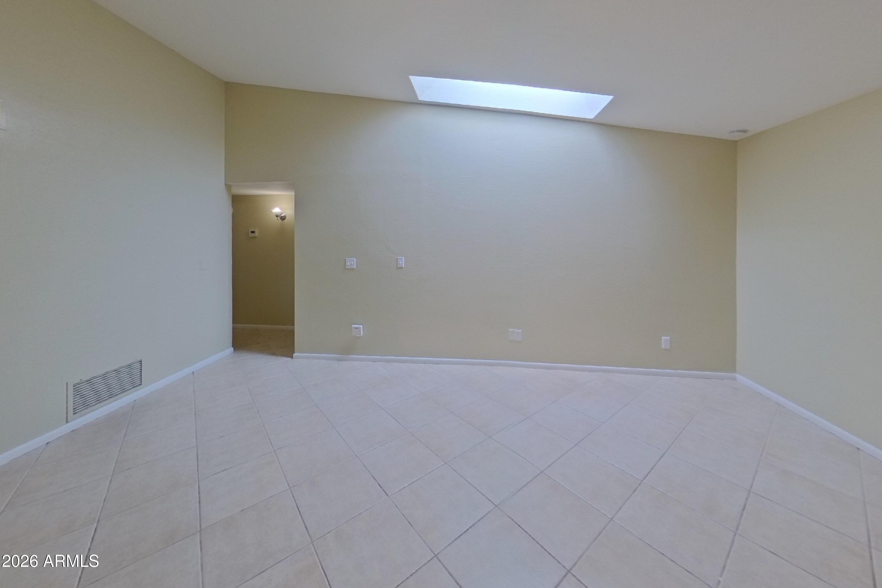 2403 South Evergreen Road Tempe, AZ 85282 - Photo 3 of 16