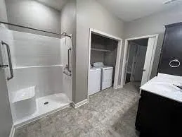 $595 | 809 East Briggs Drive, Macon, MO 63552