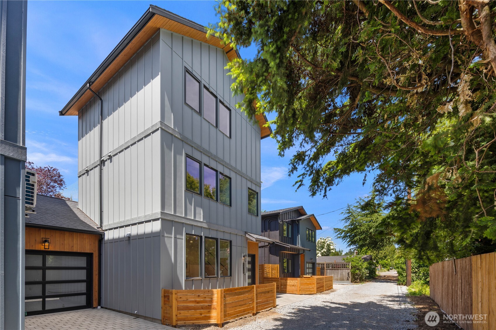 512 North 92nd Street Seattle, WA 98103 - Photo 2 of 34