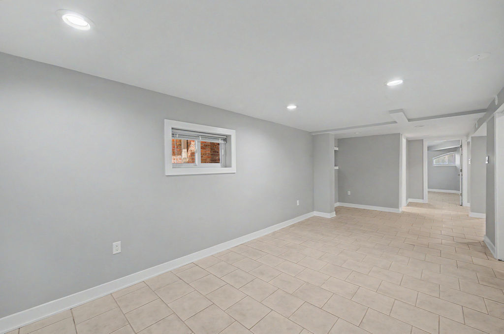 4945 West Addison Street Chicago, IL 60641 - Photo 36 of 47