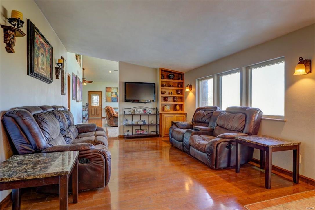 1704 Columbia Quarry Road Columbia, IL 62236 - Photo 22 of 62 Gallery Image 22