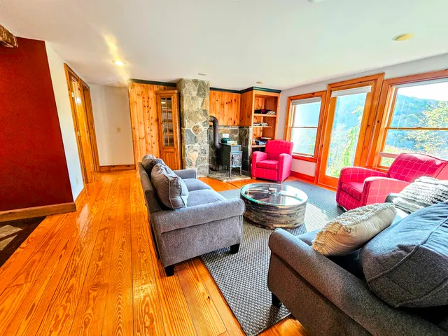 $520,000 | 87 Grinka Farm Drive, Readsboro, VT 05350