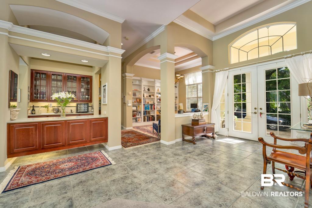 104 Crofton Court Fairhope, AL 36532 - Photo 8 of 40 Large Foyer