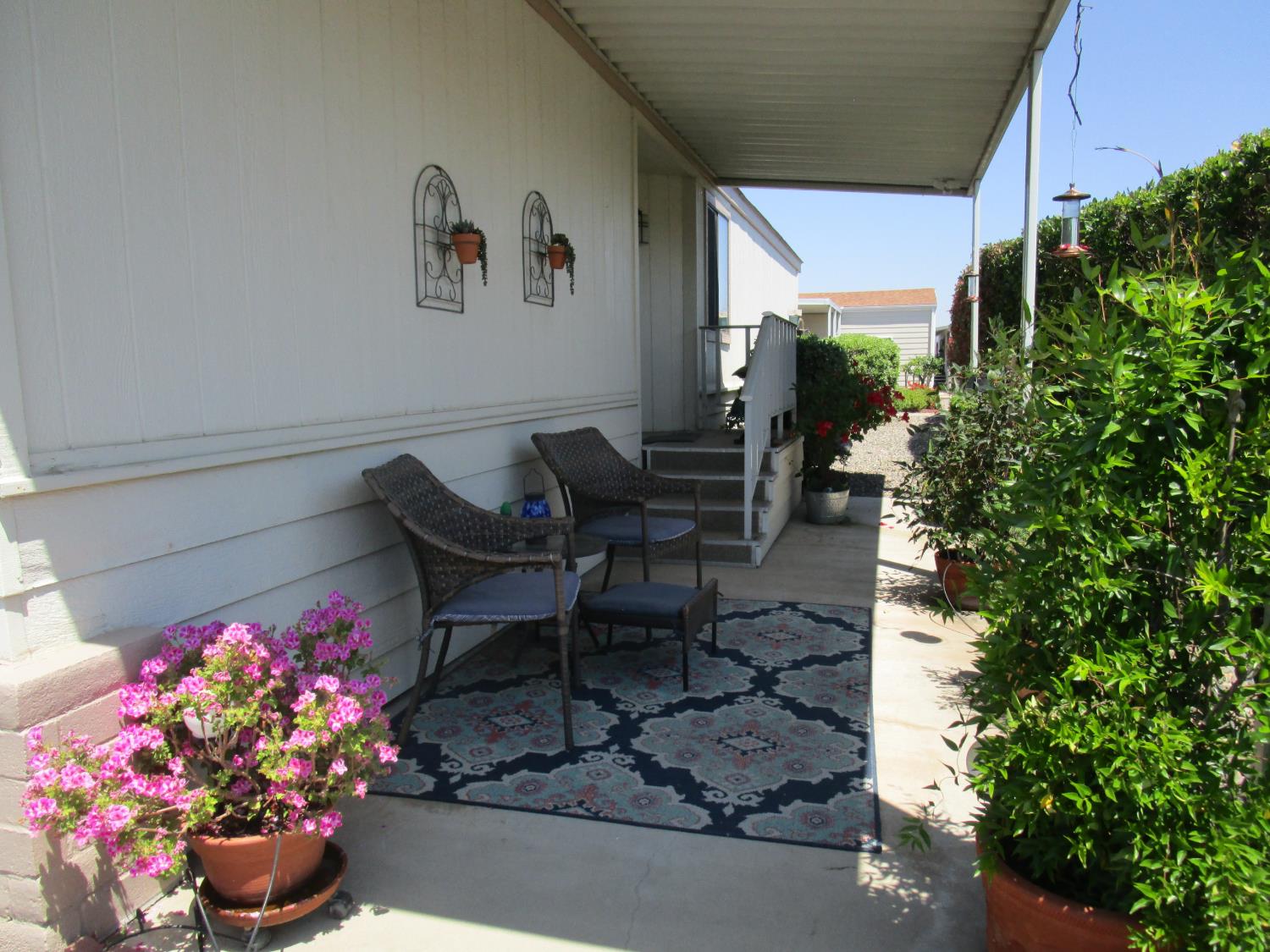 1500 Held Drive, Unit 94 Modesto, CA 95355 - Photo 21 of 32 Front Side Entrance