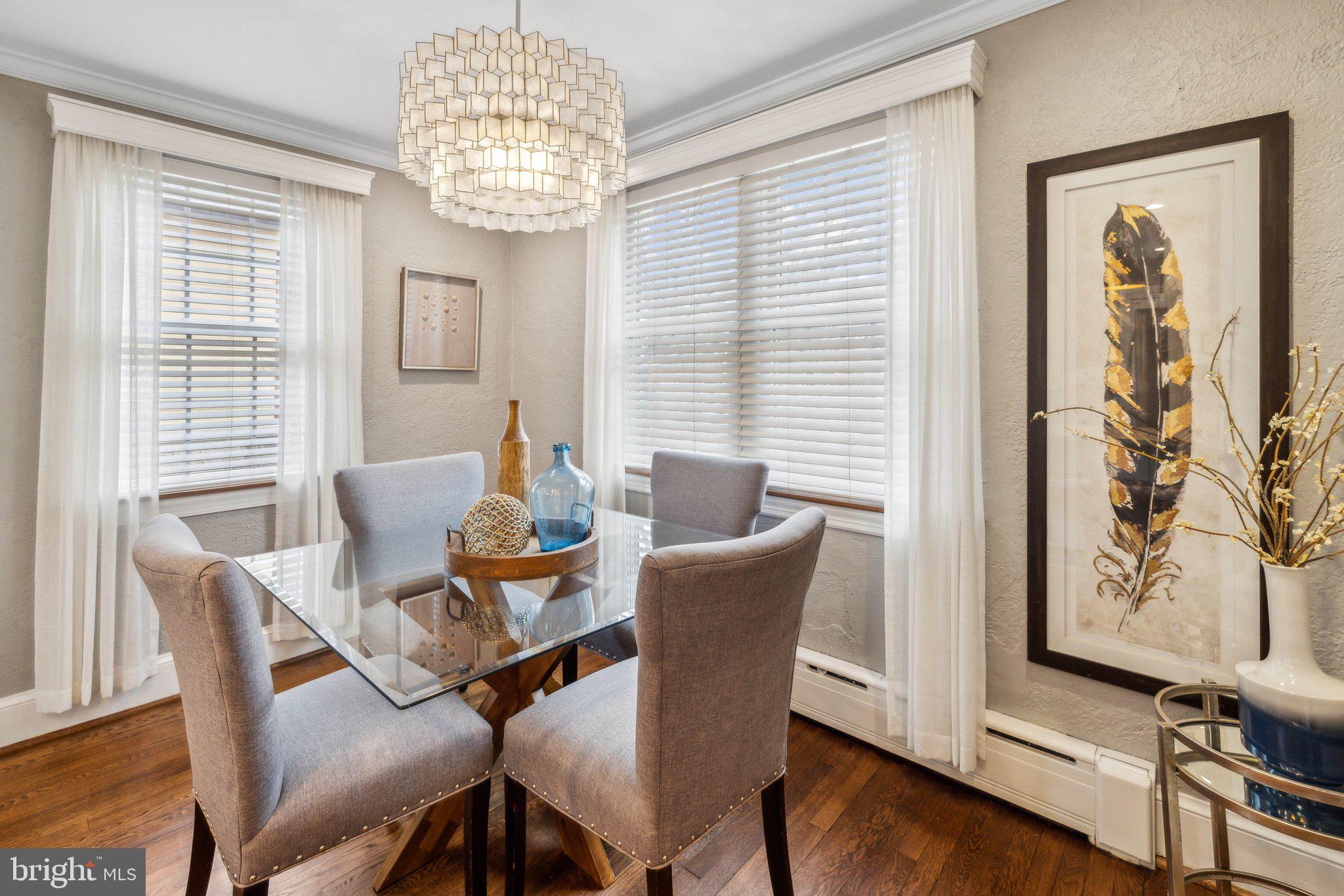 3808 North Pershing Drive Arlington, VA 22203 - Photo 12 of 42 a dining room with furniture and window