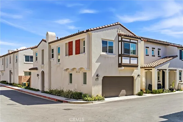 $548,000 | 335 Carson Court, Rialto, CA 92376