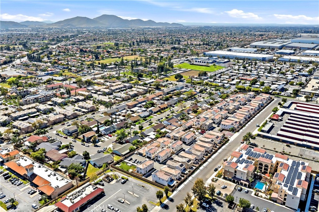335 Carson Court Rialto, CA 92376 - Photo 34 of 34 an aerial view of a city