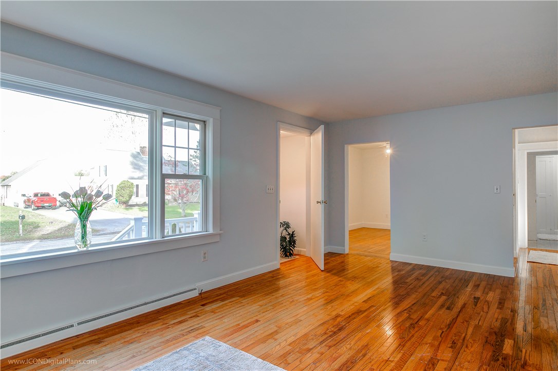 161 Mitchell's Lane Middletown, RI 02842 - Photo 8 of 32